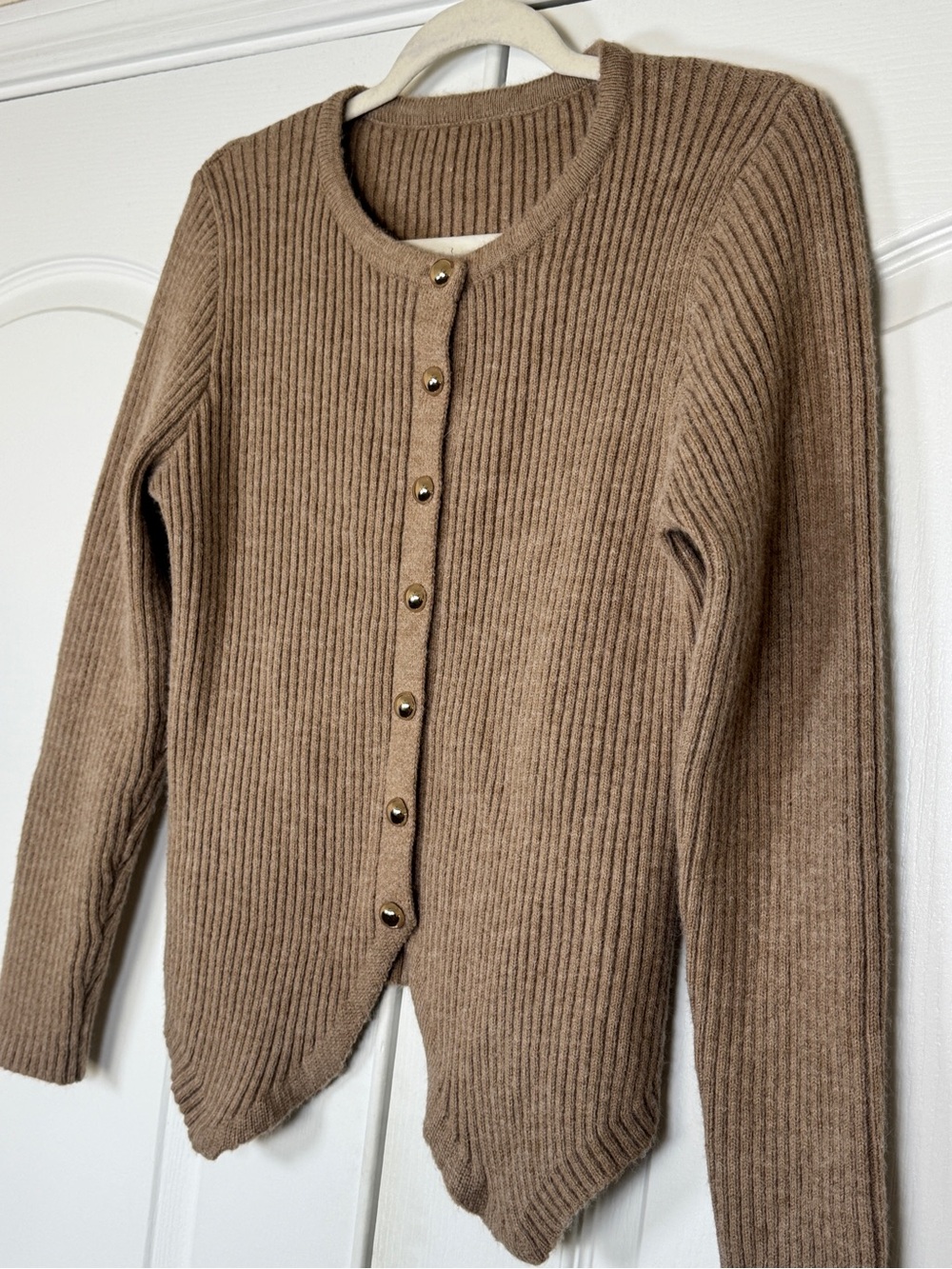 COMMENSE Button Down Split Cardigan Light Brown Ribbed Knit Gold Button Medium - Picture 4 of 12